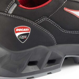 shark-engine-181226-c1462-Utility-Point-Diadora-2-